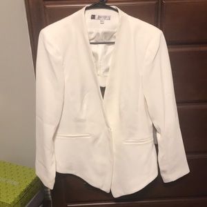 White blazer with open slit back BNWT